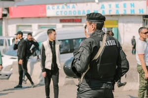 Поддержка обществом действий власти в Казахстане упала втрое — социологи