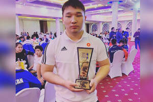 Казахстанец Рахат Бекболат признан лучшим штангистом Азии