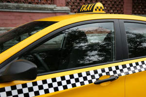 У возившего людей в Нур-Султан таксиста заподозрили коронавирус