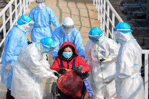 Токаев поручил усилить защиту Казахстана от коронавируса