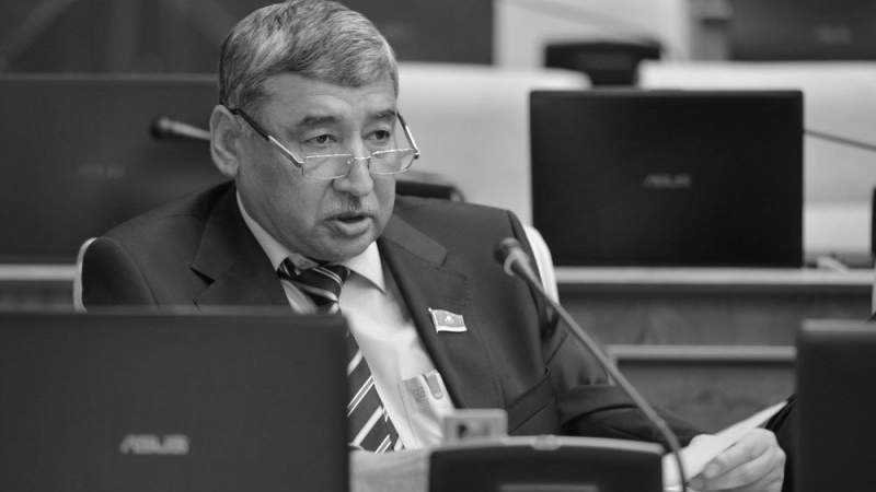 Скончался экс-депутат Мажилиса Камал Бурханов