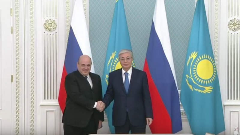 Касым-Жомарт Токаев провел встречу с Михаилом Мишустиным
