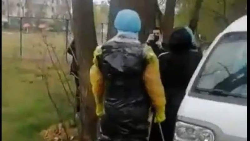 Защитные костюмы из мусорных мешков. Раскрыта тайна скандального видео
