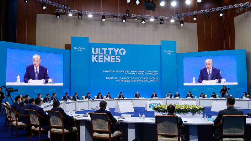 Оппозиция в Парламенте нужна как воздух, считает Токаев