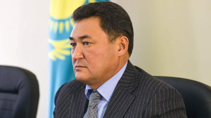 Экс-акима Булата Бакауова судят в Павлодаре