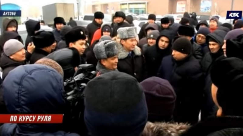 Актобе, Актау, Жанаозен: митинги возмущенных владельцев авто с иностранными номерами вспыхнули в Казахстане
