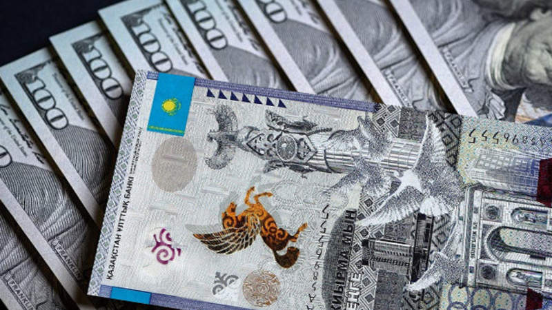 Свыше 26 тысяч врачей Казахстана получат надбавку к зарплате