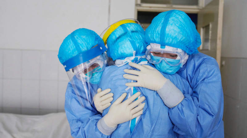 От коронавируса скончалась гражданка Казахстана