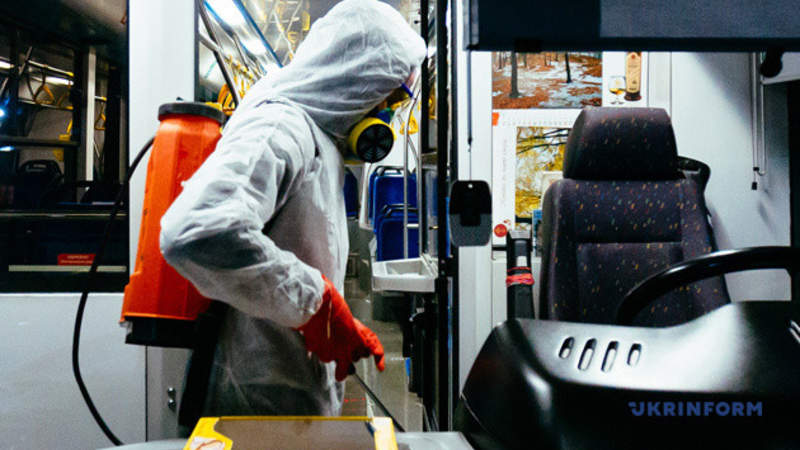 Режим чрезвычайной ситуации из-за COVID-19 ввели на Украине